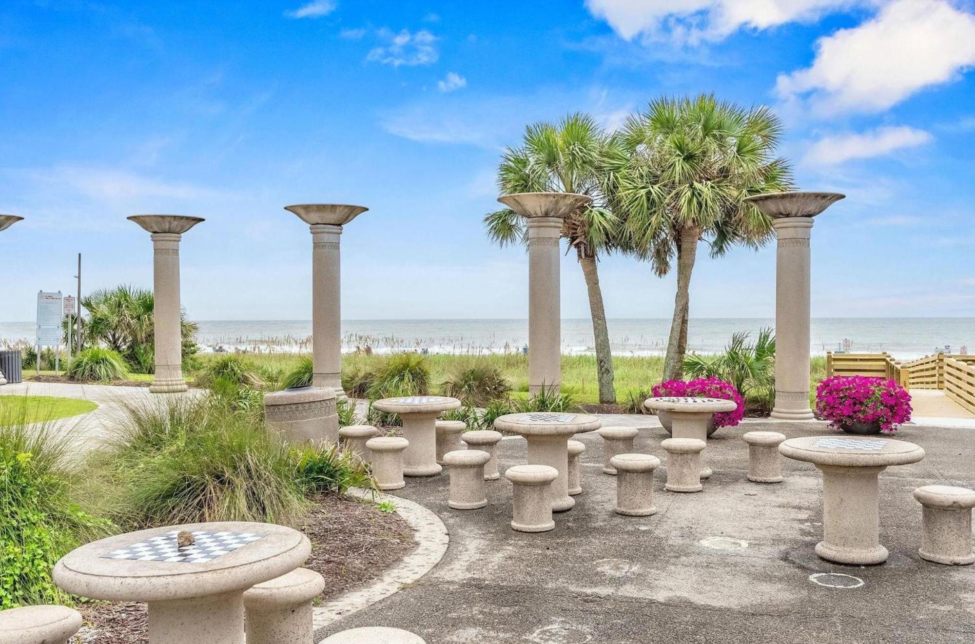 Villa Camelot By The Sea 1516 Myrtle Beach Esterno foto